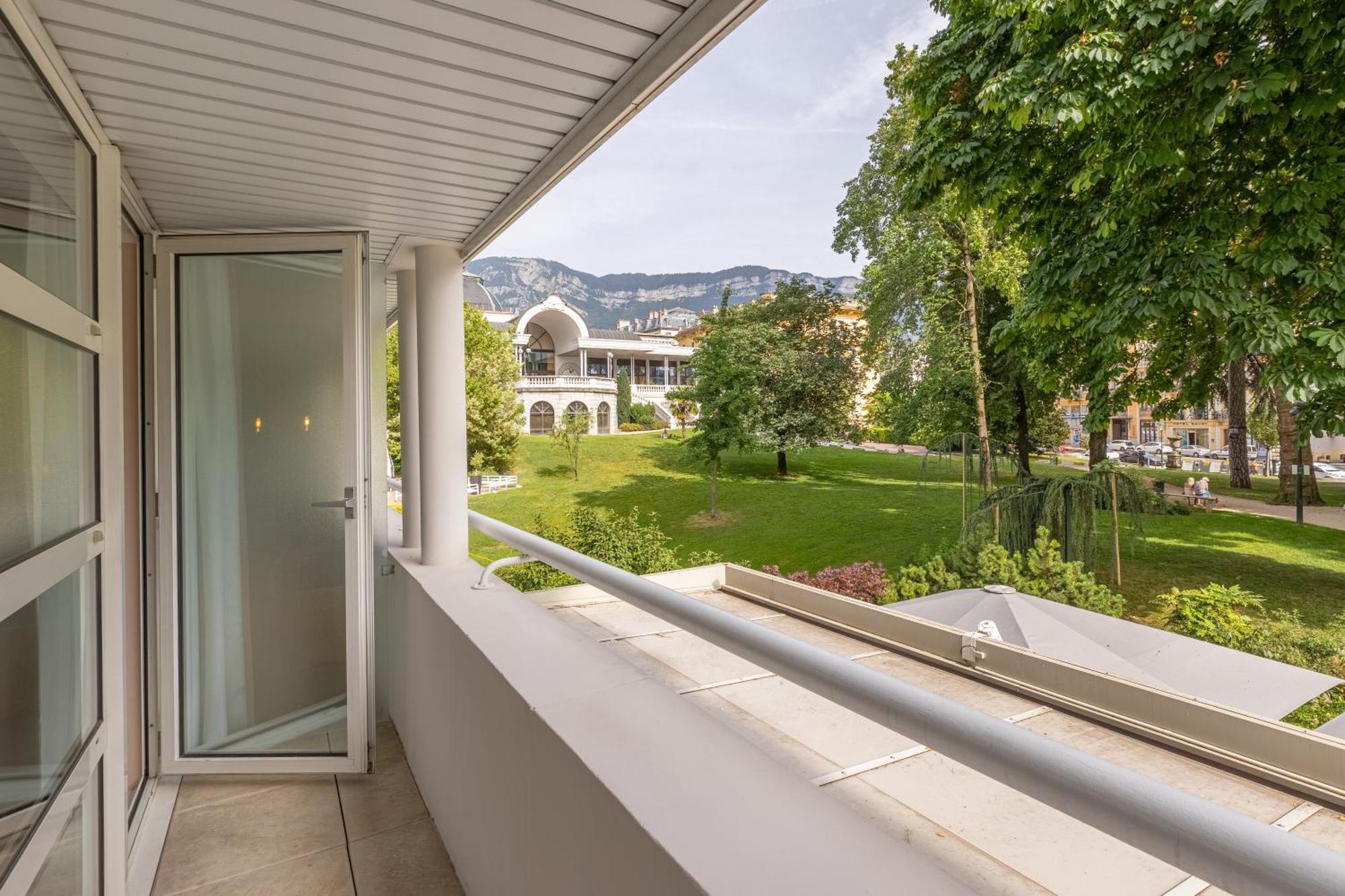 Hotel Golden Tulip Aix Les Bains - &