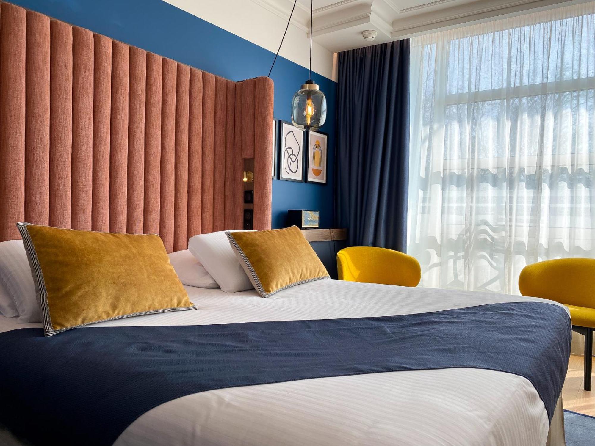Golden Tulip Aix Les Bains - & 4*